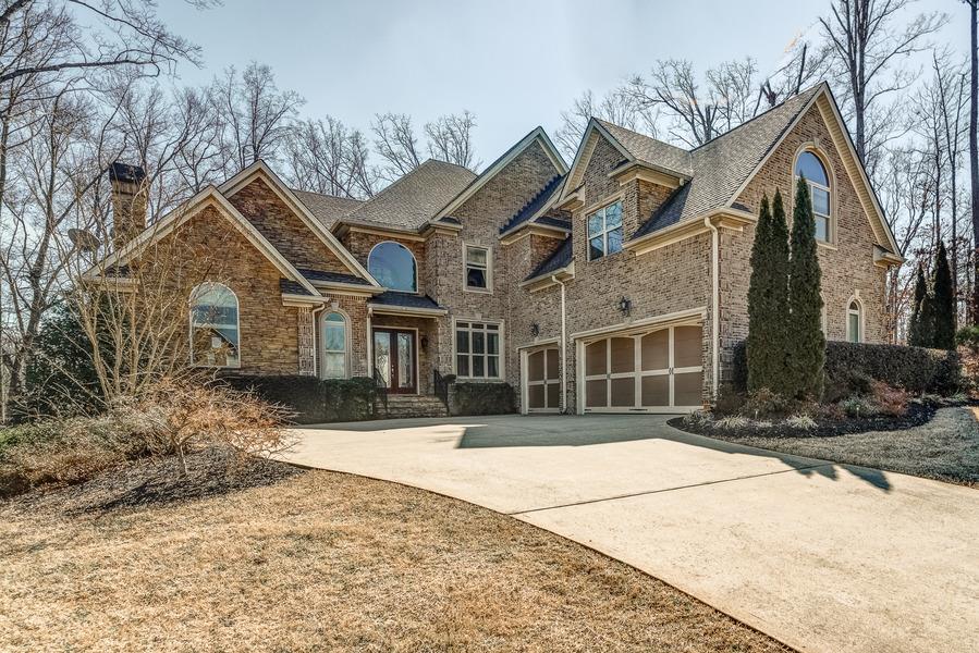 2565 Lake Erma Dr, Hampton, GA 30228 photo 2