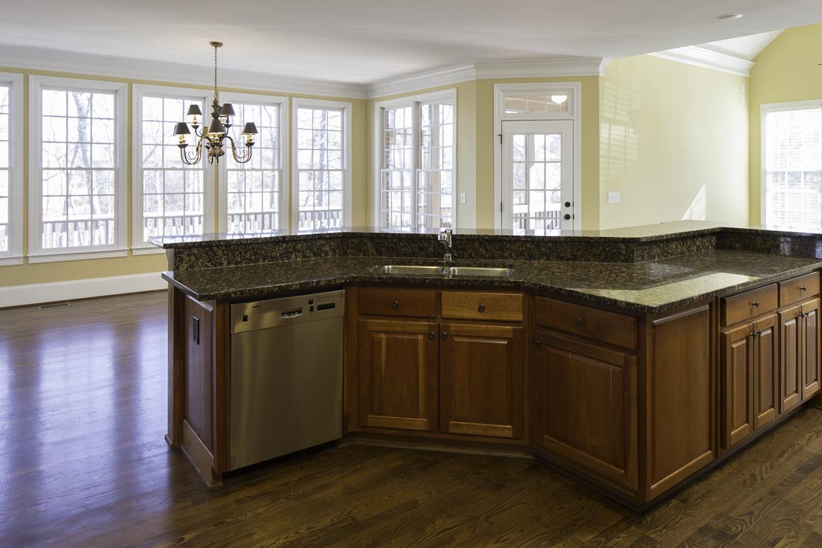 10075 Normandy Ln, Suwanee, GA 30024 photo 8
