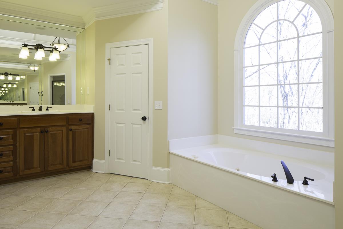 10075 Normandy Ln, Suwanee, GA 30024 photo 18