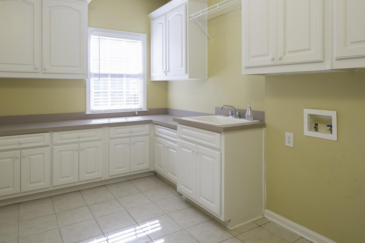 10075 Normandy Ln, Suwanee, GA 30024 photo 16