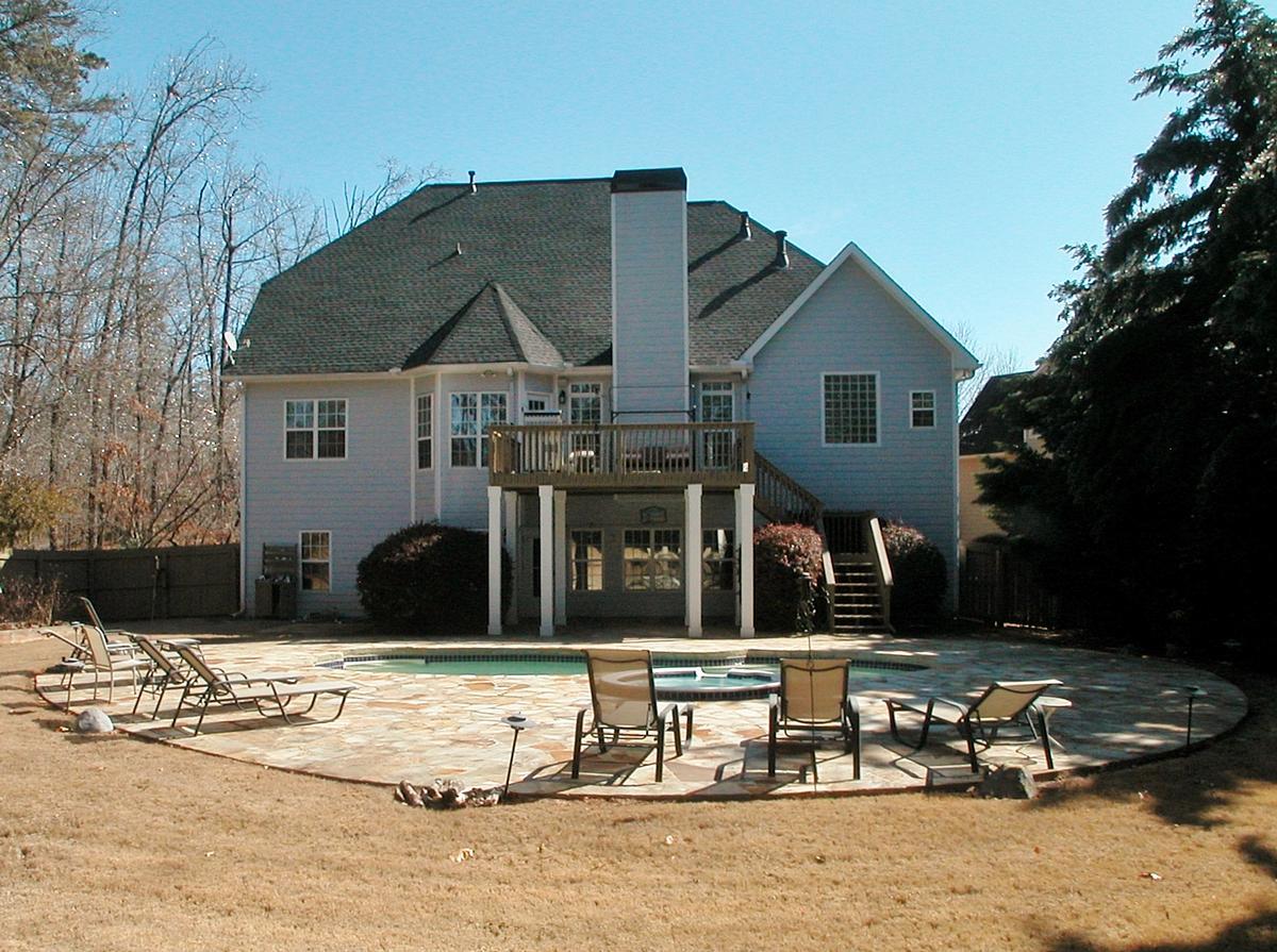 4240 Suwanee Bend Dr, Suwanee, GA 30024 photo 25