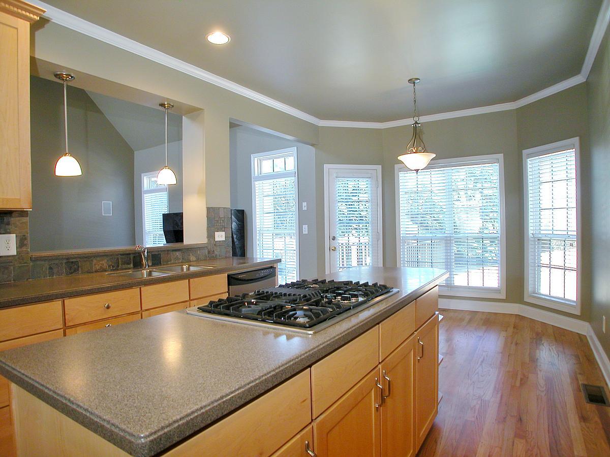 4240 Suwanee Bend Dr, Suwanee, GA 30024 photo 5