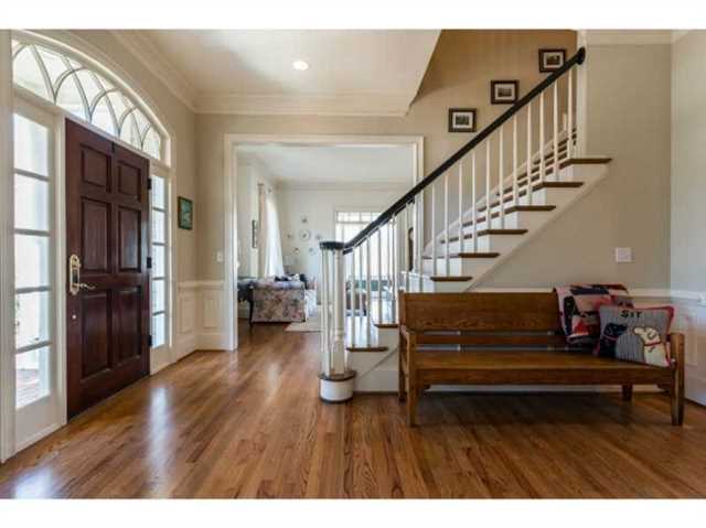 600 Hampton Bluff Ln, Alpharetta, GA 30004 photo 2