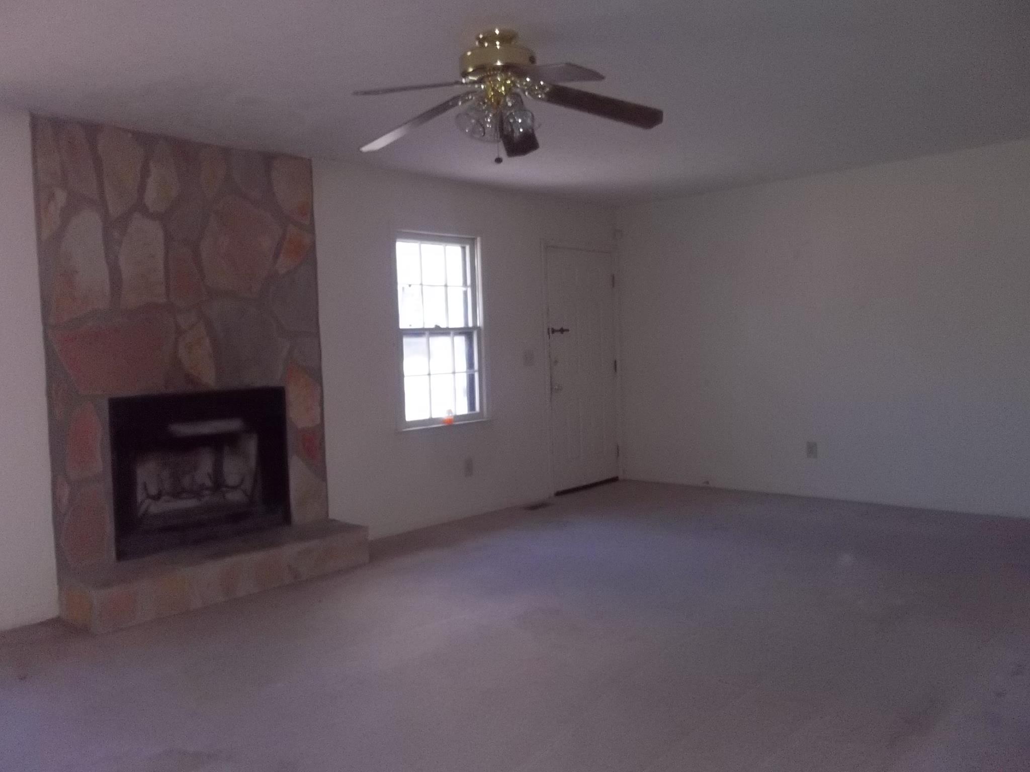 500 Freestone Dr, Newnan, GA 30265 photo 8