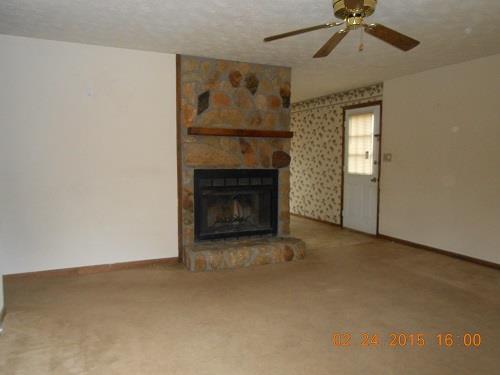 210 Chesterfield Pl, Lagrange, GA 30240 photo 8