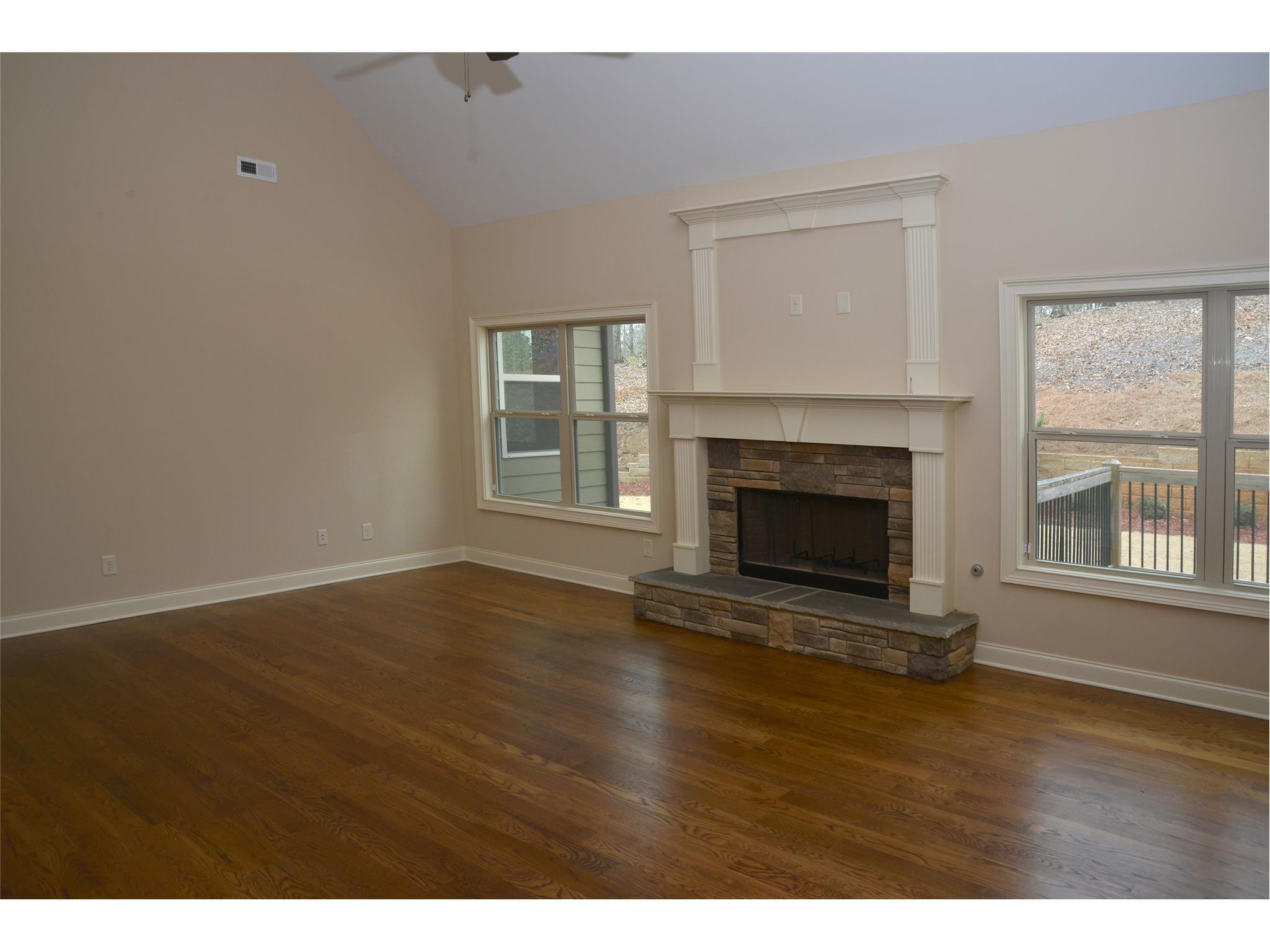 409 Long View Dr, Lagrange, GA 30240 photo 3
