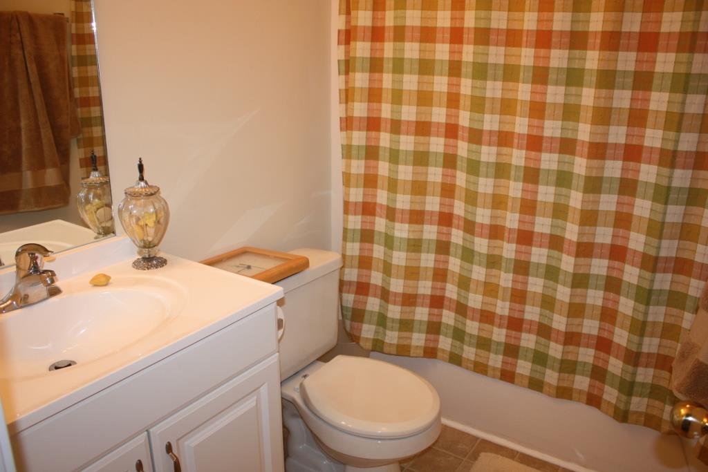 109 Dixie Creek Dr, Lagrange, GA 30240 photo 9