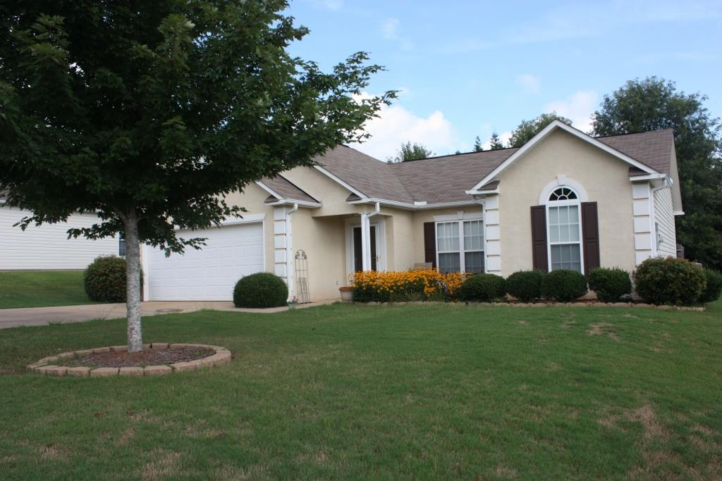 109 Dixie Creek Dr, Lagrange, GA 30240 photo 1