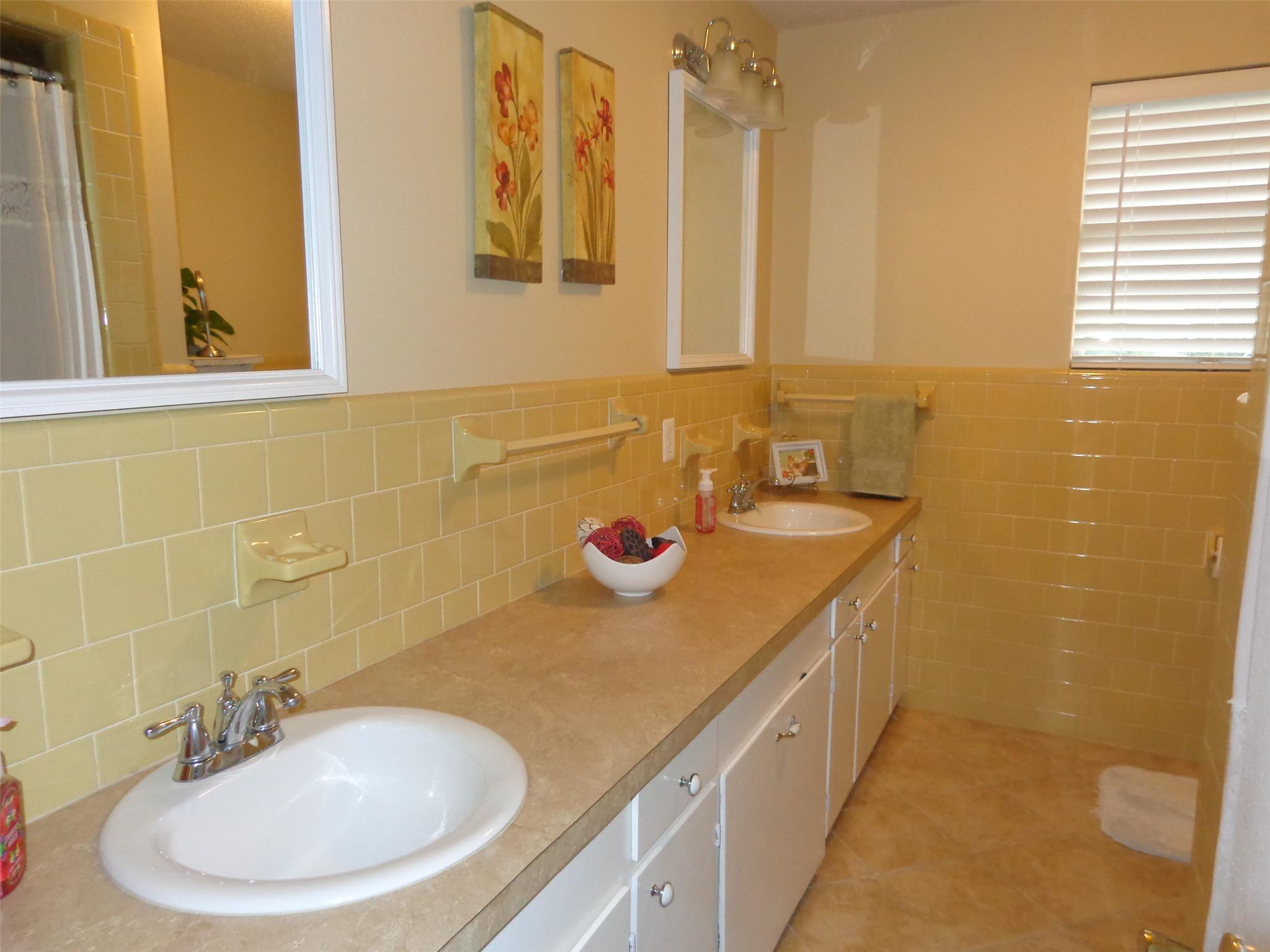 809 Womble St, Claxton, GA 30417 photo 12