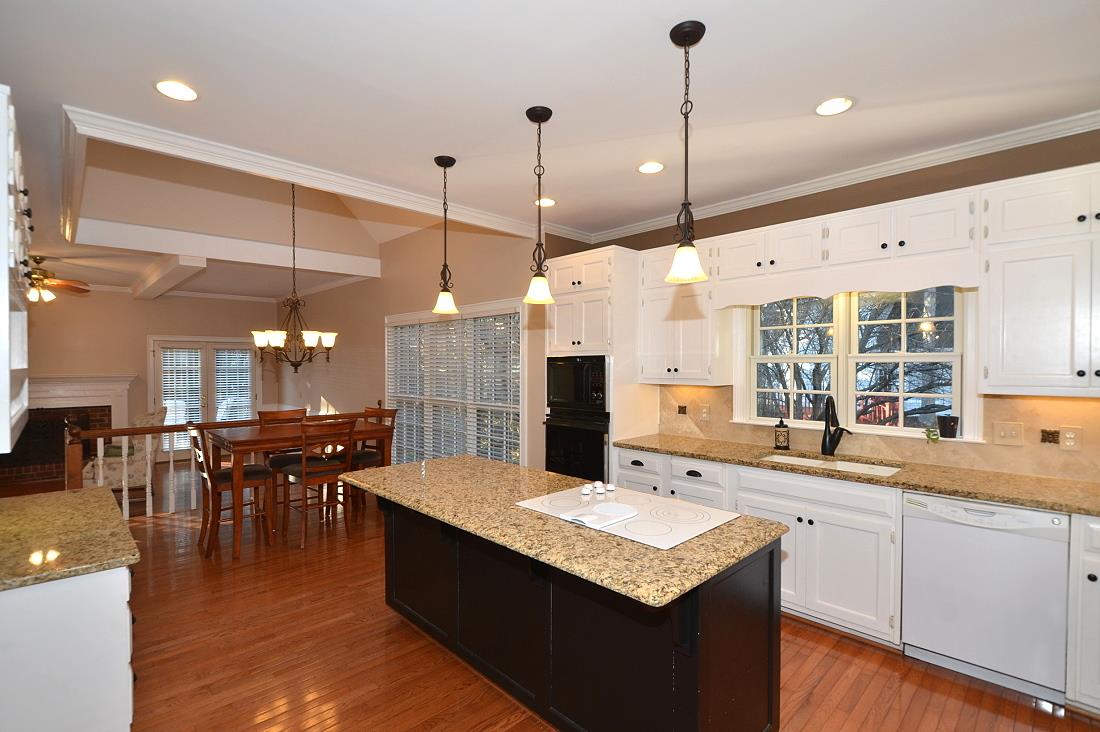 10550 Stonefield Lndg, Duluth, GA 30097 photo 8