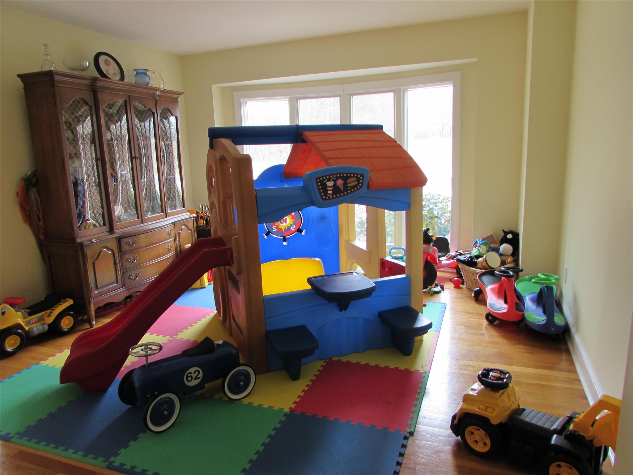 13643 Hughes Xing, Hampton, GA 30228 photo 4