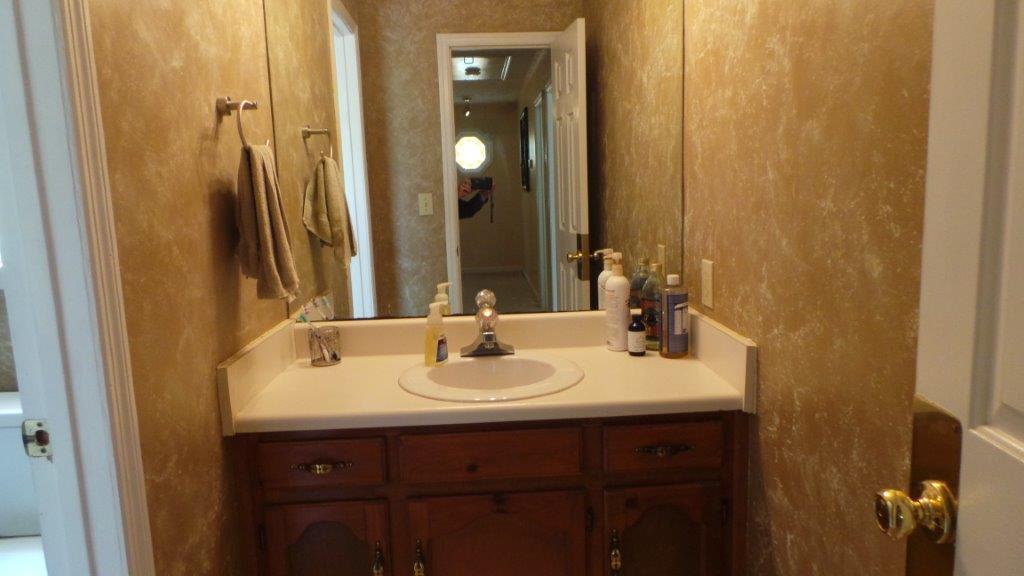 205 Lakeshore Way, Lagrange, GA 30240 photo 6