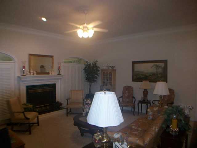 200 Drumcliff Ct, Tyrone, GA 30290 photo 6