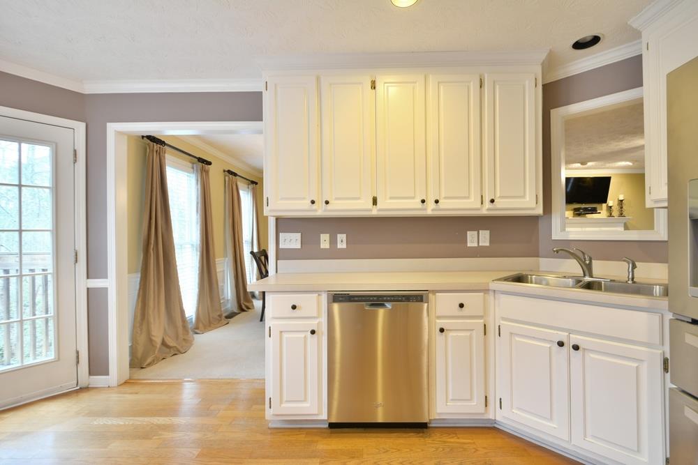 2563 Wren Ave, Duluth, GA 30096 photo 8