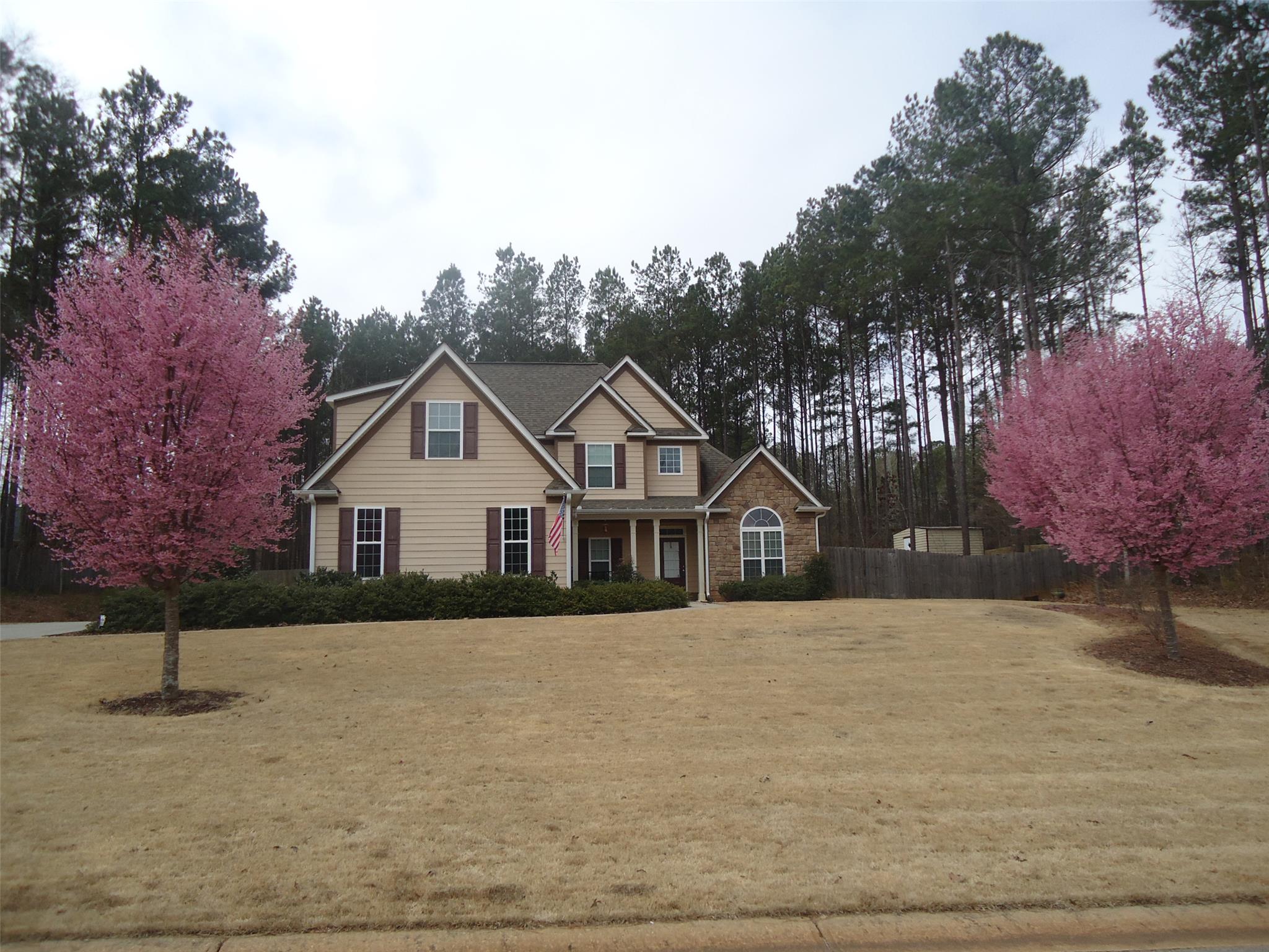 109 Hidden Springs Dr, Lagrange, GA 30240 photo 2