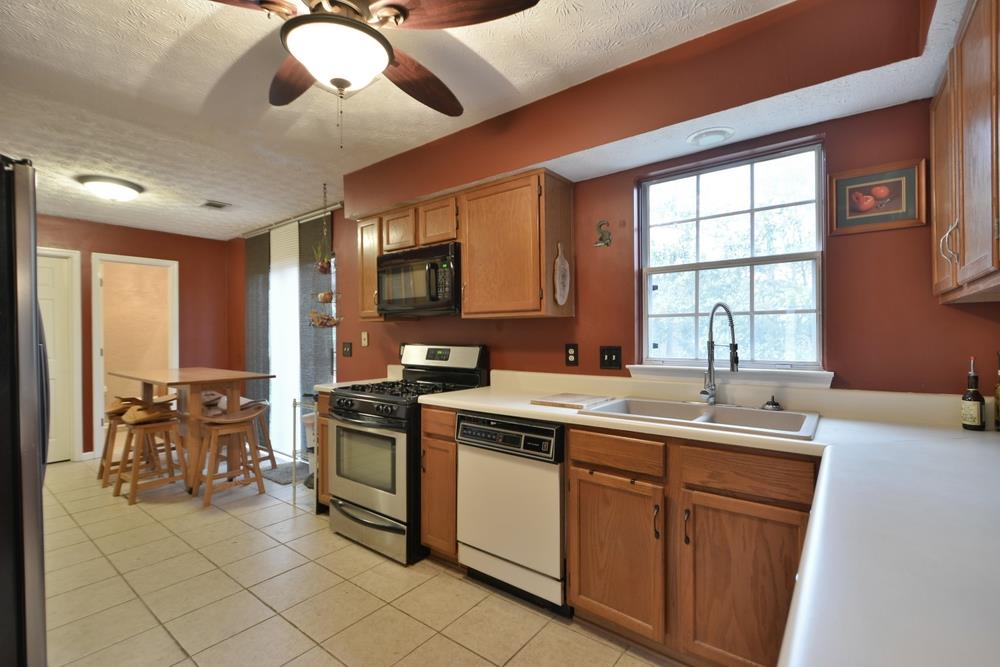 3991 Angora Pl, Duluth, GA 30096 photo 9