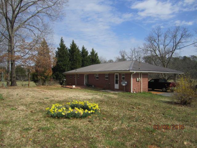 162 Freeman Cir, Barnesville, GA 30204 photo 2