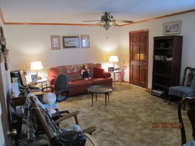 162 Freeman Cir, Barnesville, GA 30204 photo 8