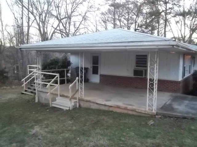 241 Pine Ln, Canton, GA 30114 photo 3