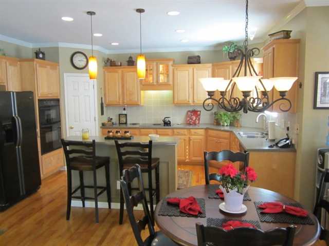 145 Devonshire Pl, Tyrone, GA 30290 photo 11