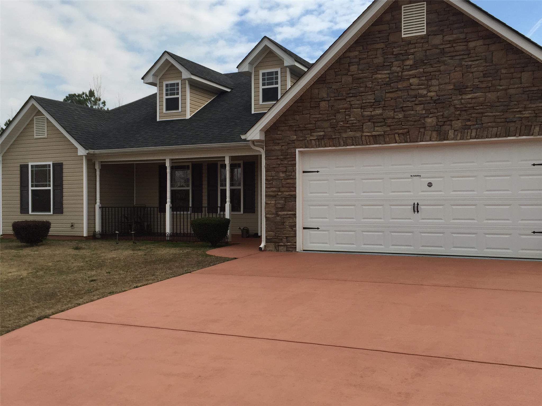 101 Richmond Dr, Lagrange, GA 30240 photo 2