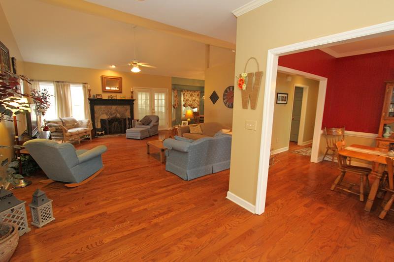 5870 Elm Tree Dr, Buford, GA 30518 photo 3