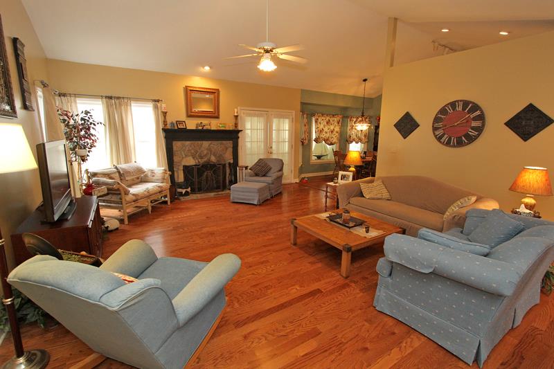 5870 Elm Tree Dr, Buford, GA 30518 photo 7