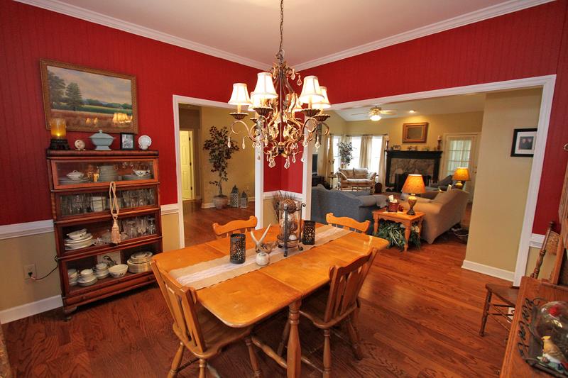 5870 Elm Tree Dr, Buford, GA 30518 photo 5