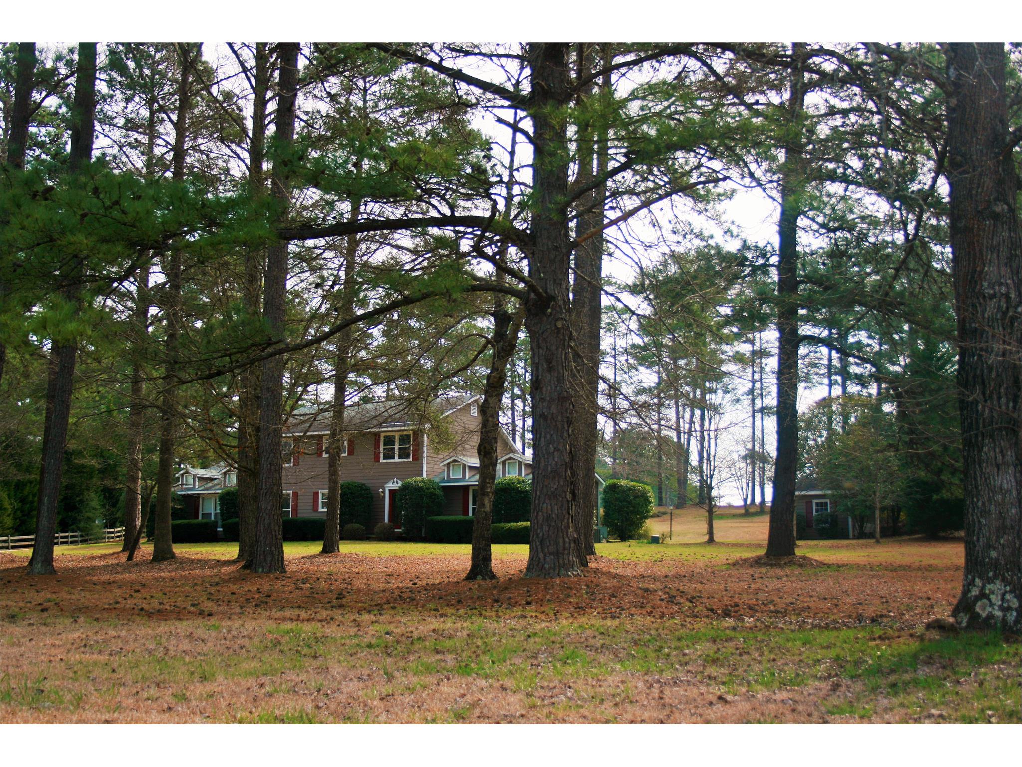 1662 Hammett Rd, Lagrange, GA 30241 photo 2