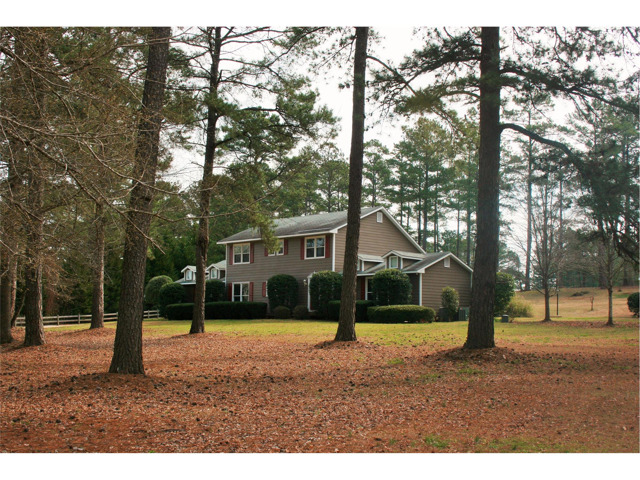 1662 Hammett Rd, Lagrange, GA 30241 photo 4