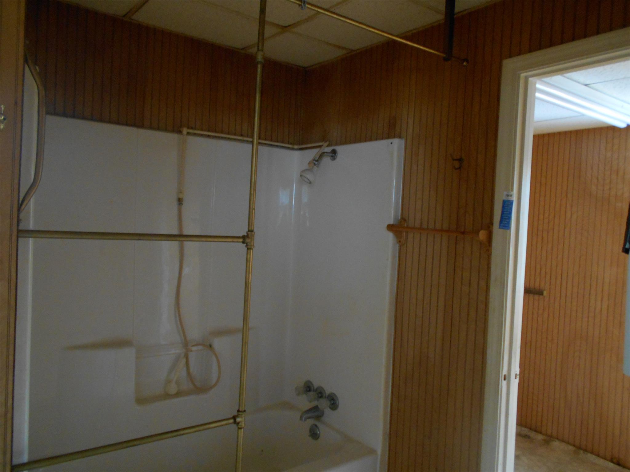 36 E Wright St, Winder, GA 30680 photo 6