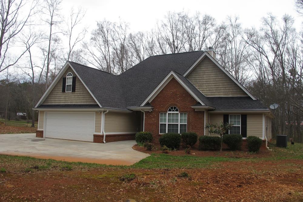 211 Wood St, Commerce, GA 30529 photo 1