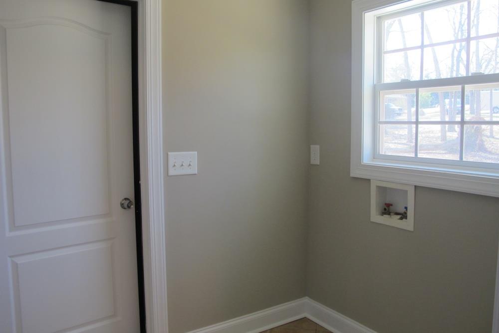 211 Wood St, Commerce, GA 30529 photo 10