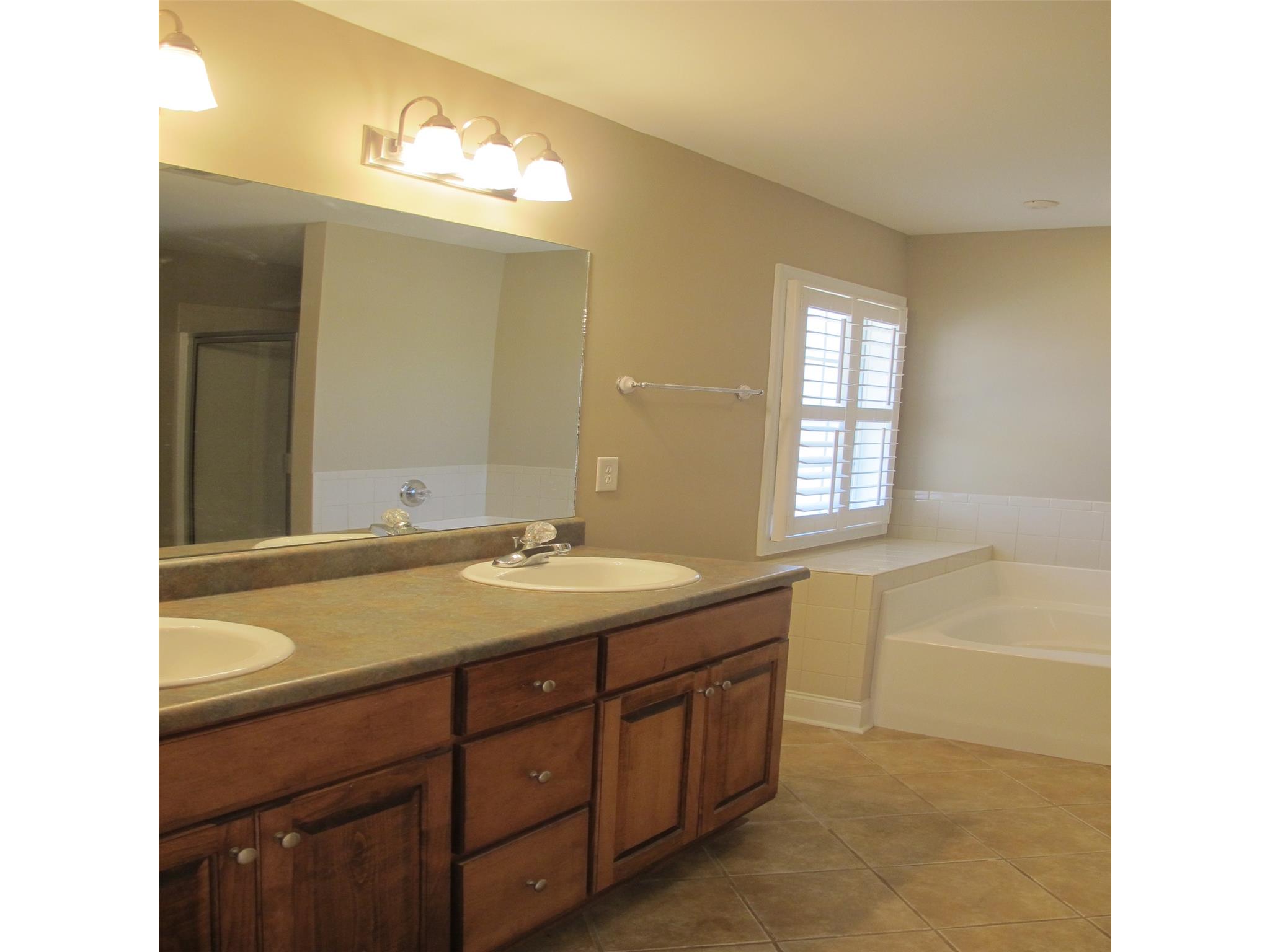 211 Wood St, Commerce, GA 30529 photo 17