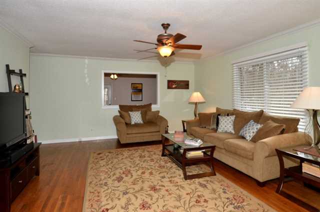 2116 Ellwyn Dr, Atlanta, GA 30341 photo 9