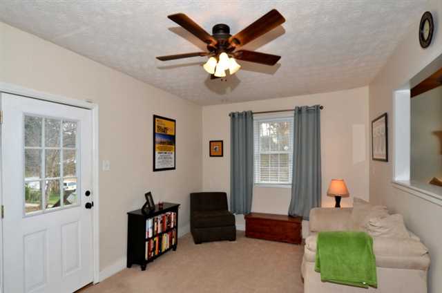 2116 Ellwyn Dr, Atlanta, GA 30341 photo 2