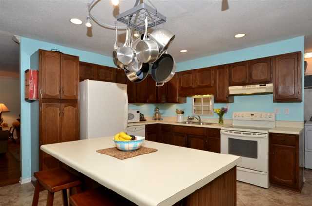 2116 Ellwyn Dr, Atlanta, GA 30341 photo 4
