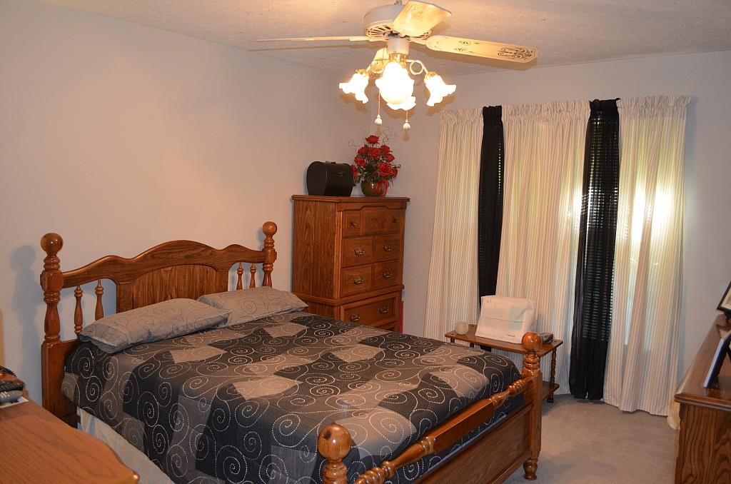 111 Windsor Dr, Calhoun, GA 30701 photo 12