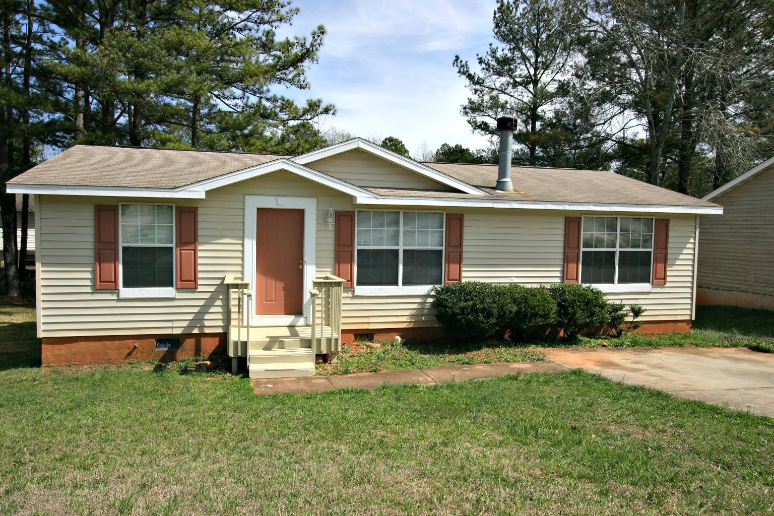2910 Fields Dr, Lithonia, GA 30038 photo 1