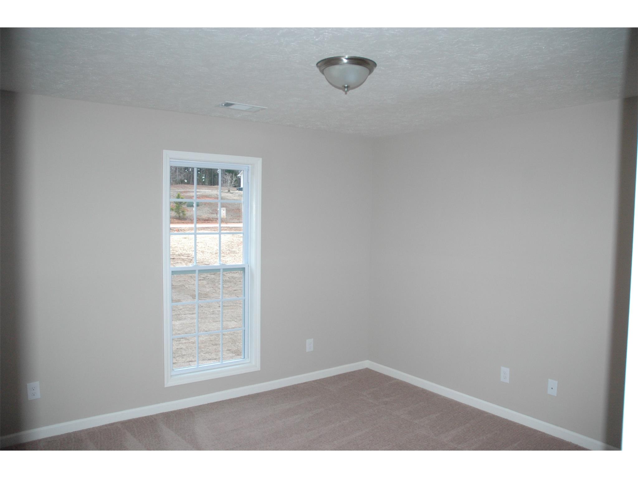 130 Redwood Dr, Lagrange, GA 30240 photo 10