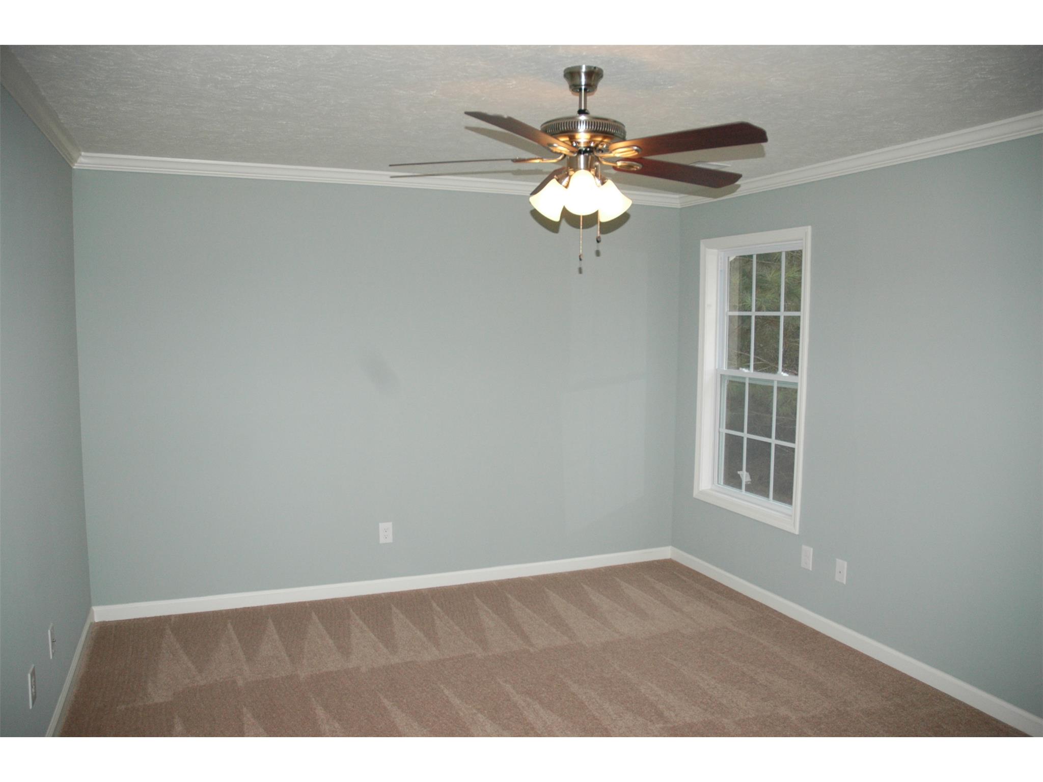 130 Redwood Dr, Lagrange, GA 30240 photo 13