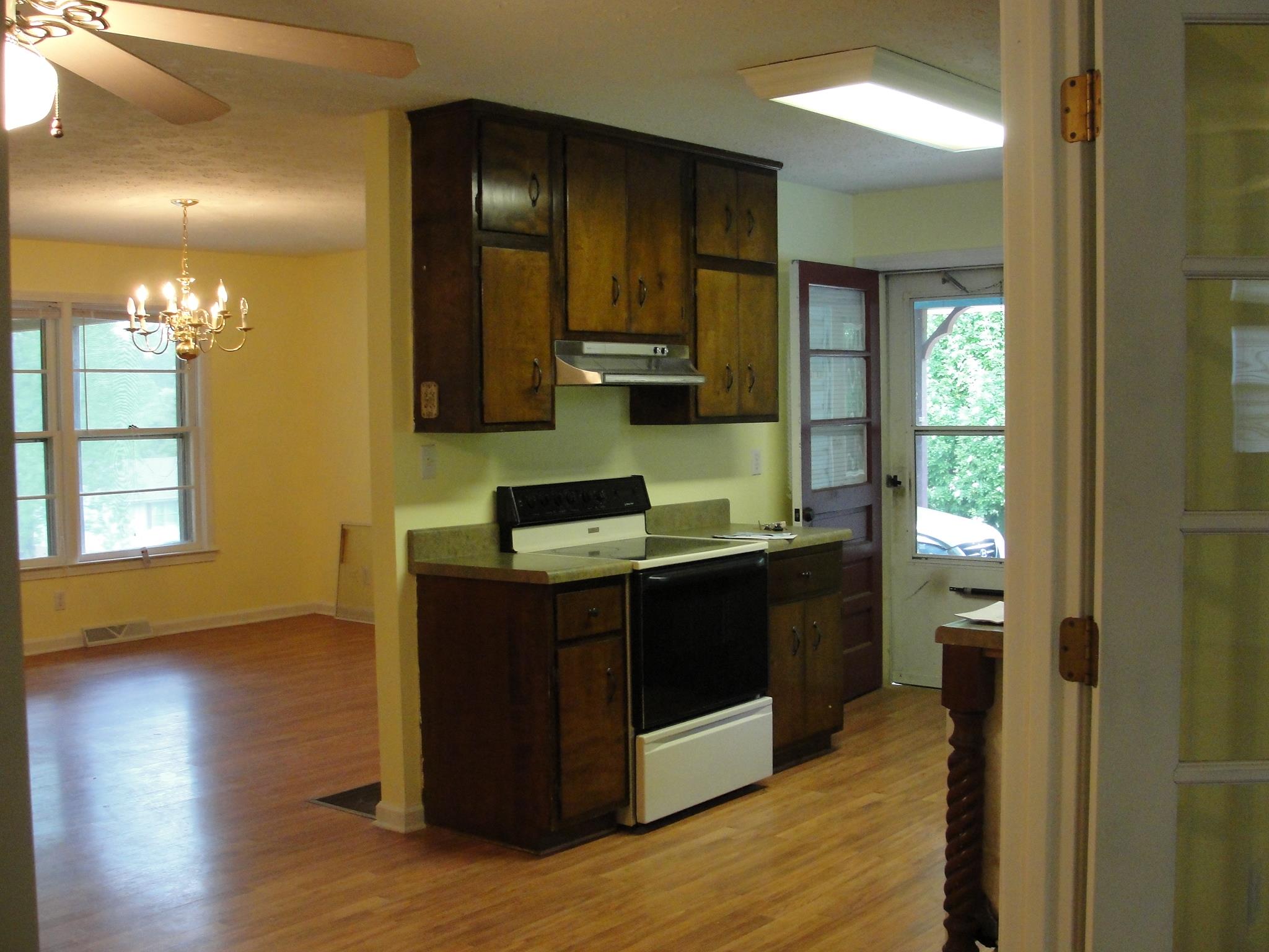 156 Lovell Cir, Toccoa, GA 30577 photo 4