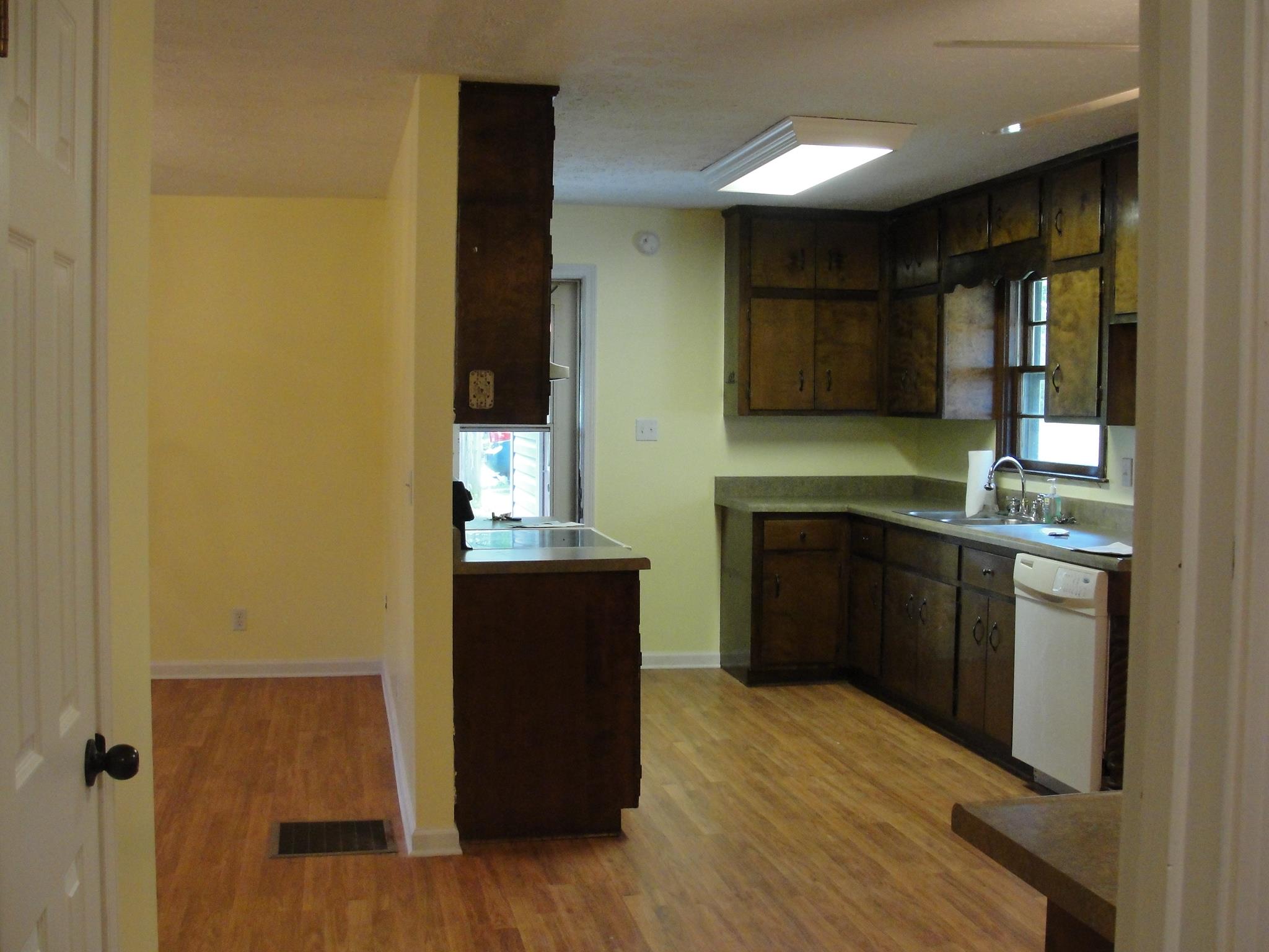 156 Lovell Cir, Toccoa, GA 30577 photo 3
