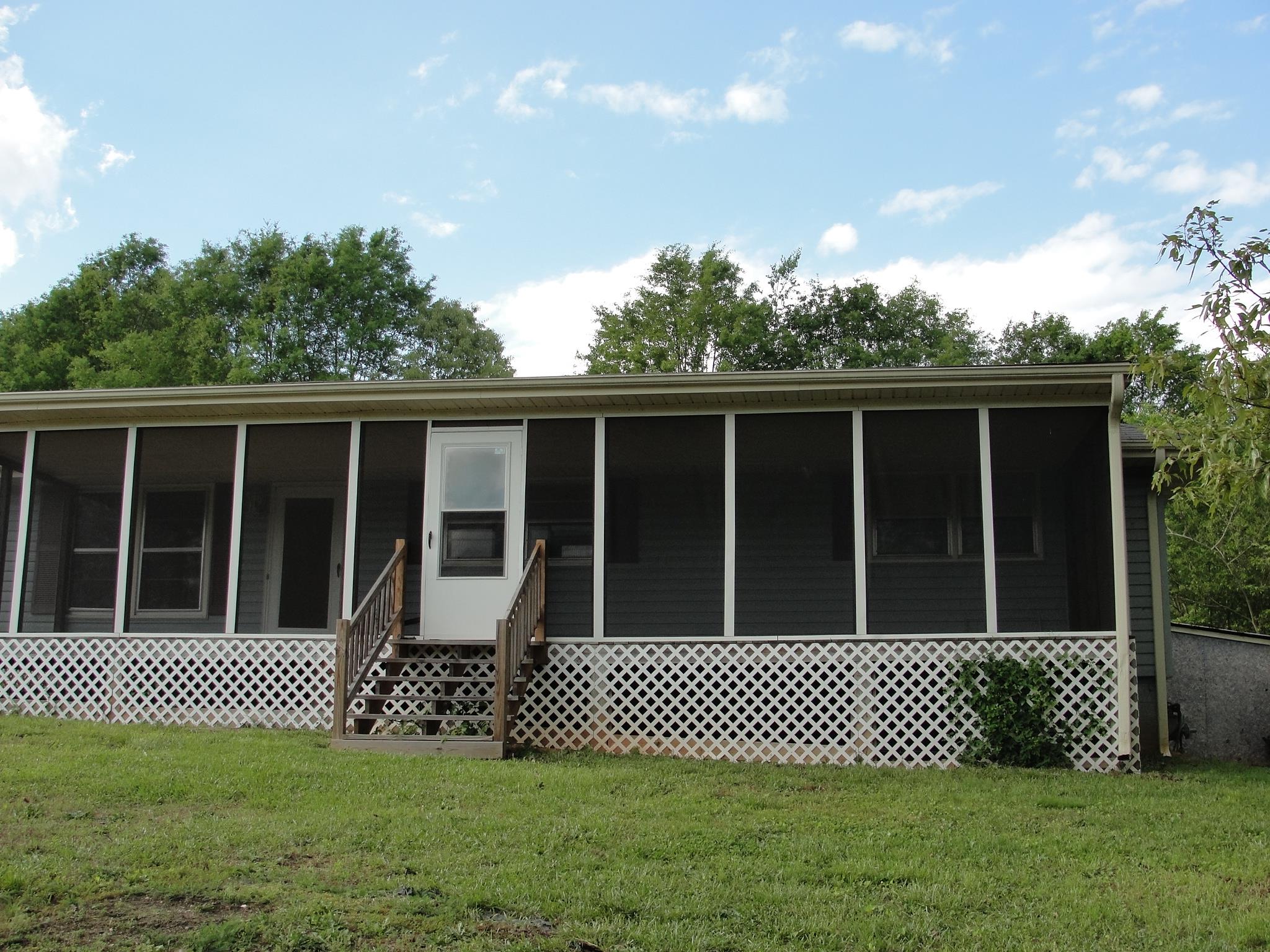 156 Lovell Cir, Toccoa, GA 30577 photo 1
