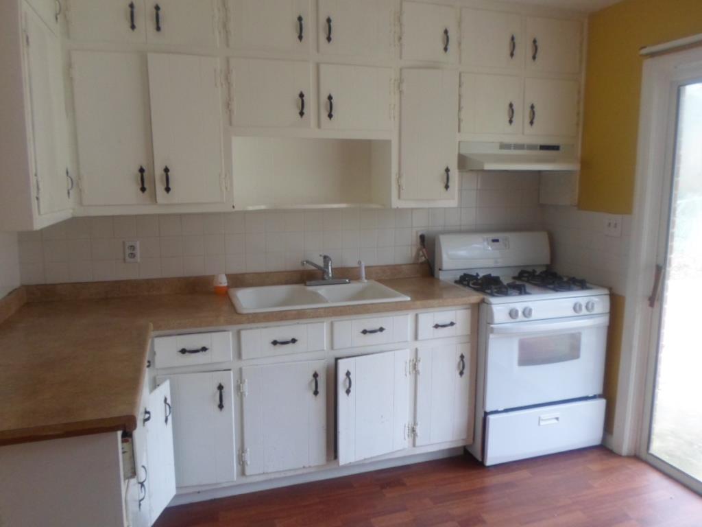 947 Cone Rd, Forest Park, GA 30297 photo 10
