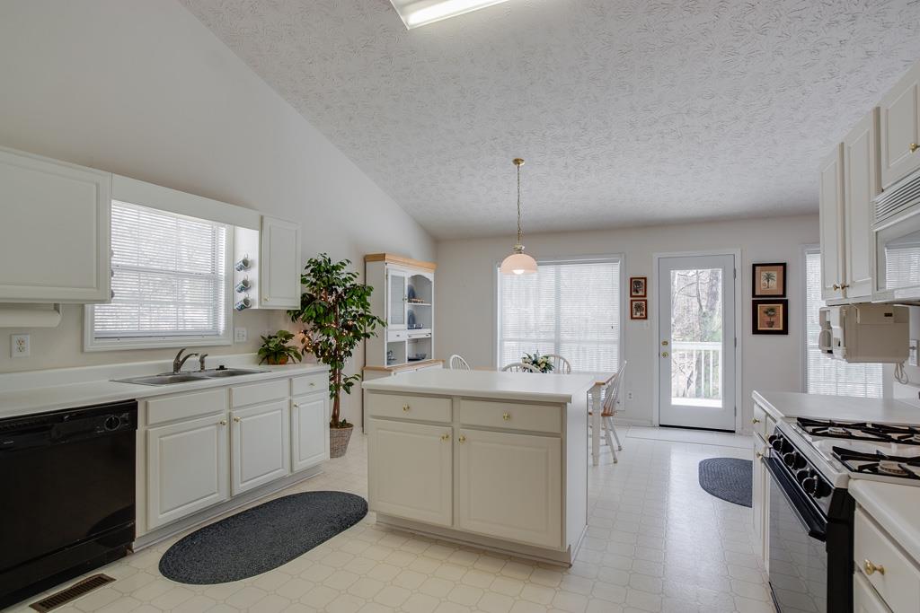 3540 Ennfield Ln, Duluth, GA 30096 photo 6
