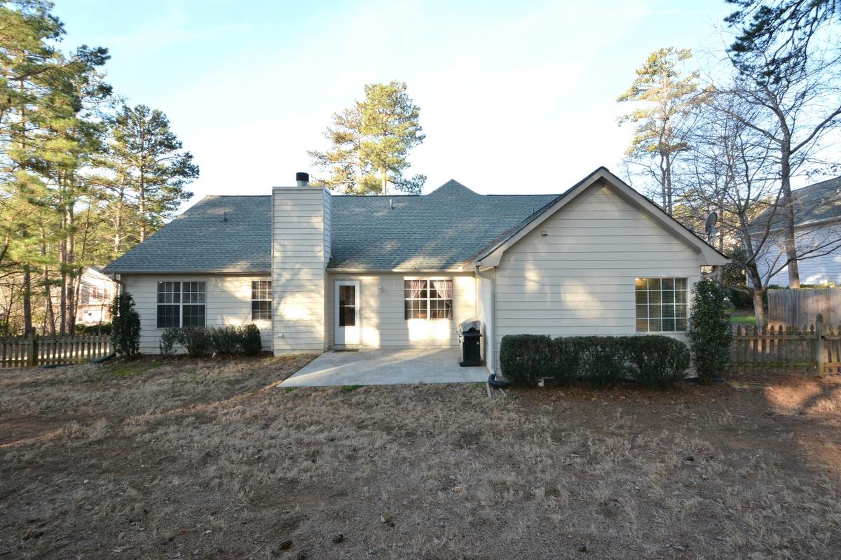 2935 Phillips Bend Xing, Buford, GA 30519 photo 22