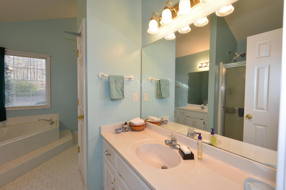 2935 Phillips Bend Xing, Buford, GA 30519 photo 14