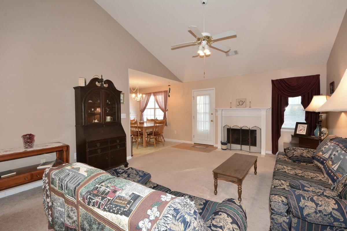 2935 Phillips Bend Xing, Buford, GA 30519 photo 4
