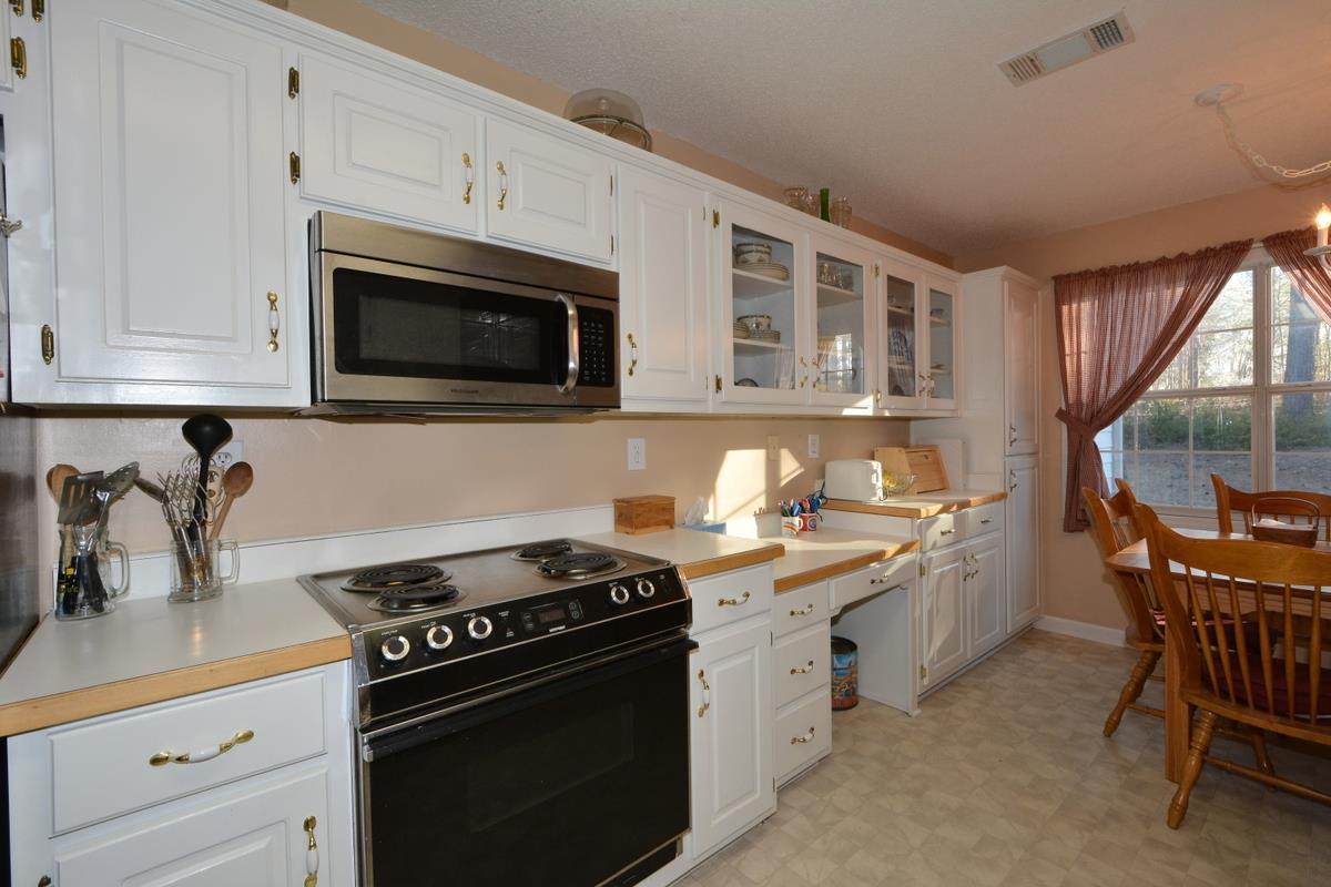 2935 Phillips Bend Xing, Buford, GA 30519 photo 8